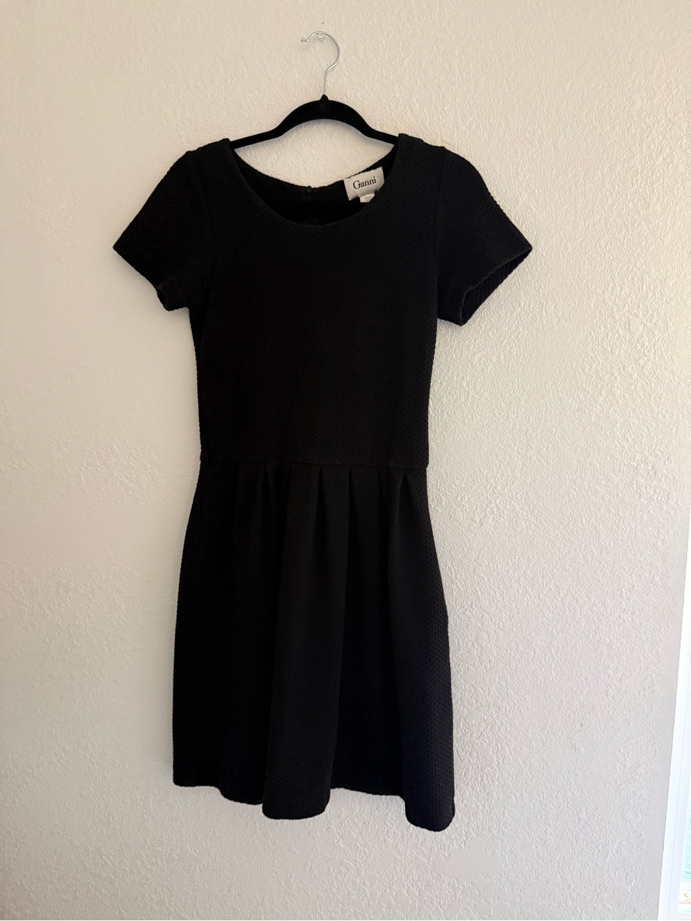 Ganni Black Short Sleeve Textured Fit & Flare Dress size medium